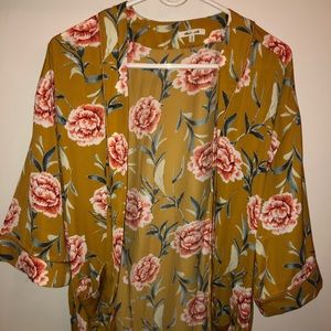 Short sleeve kimono